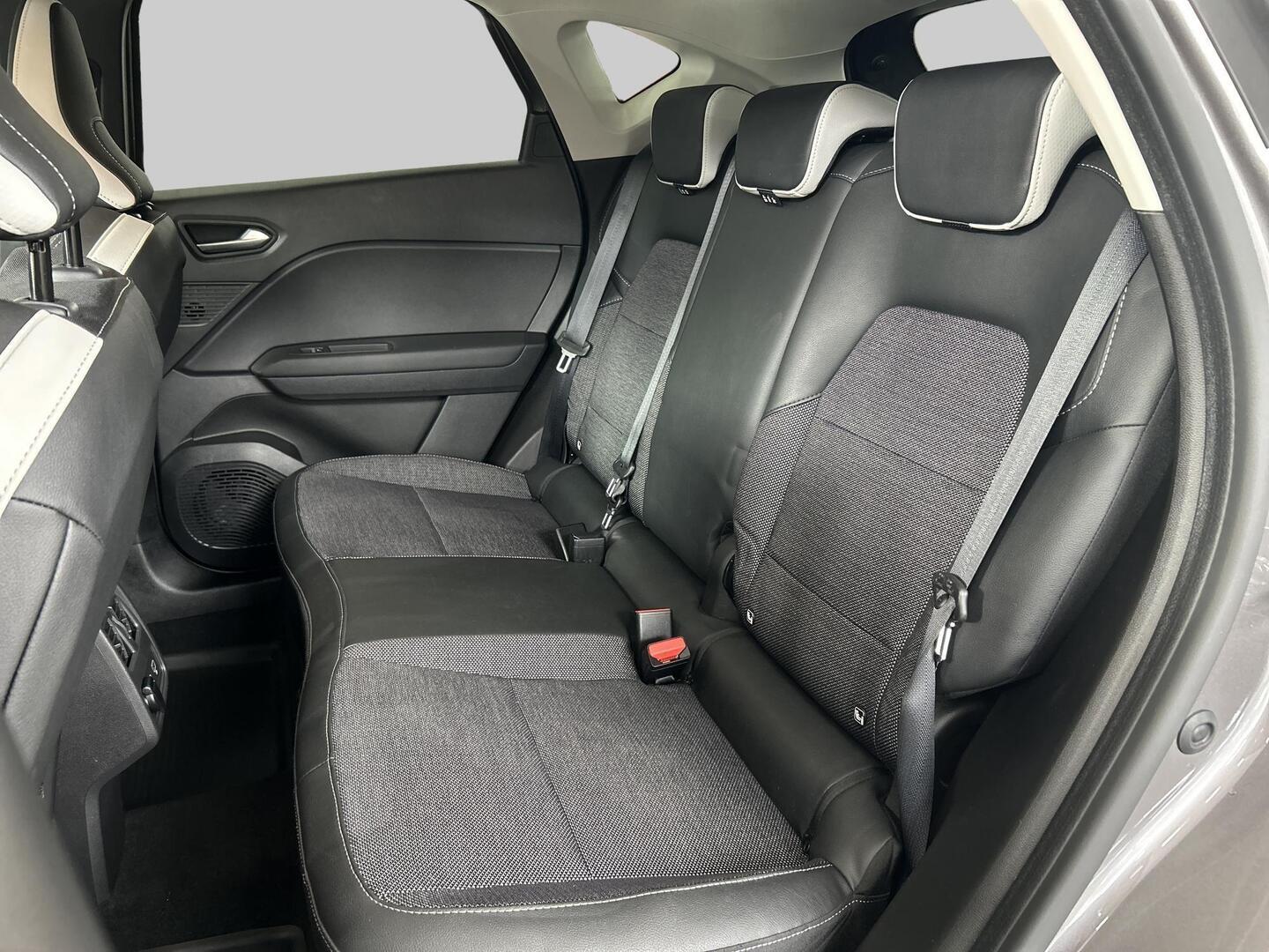 RENAULT Captur 2021