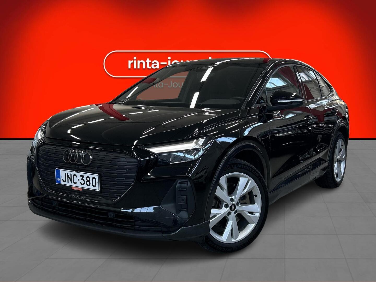 AUDI Q4 e-tron 2024