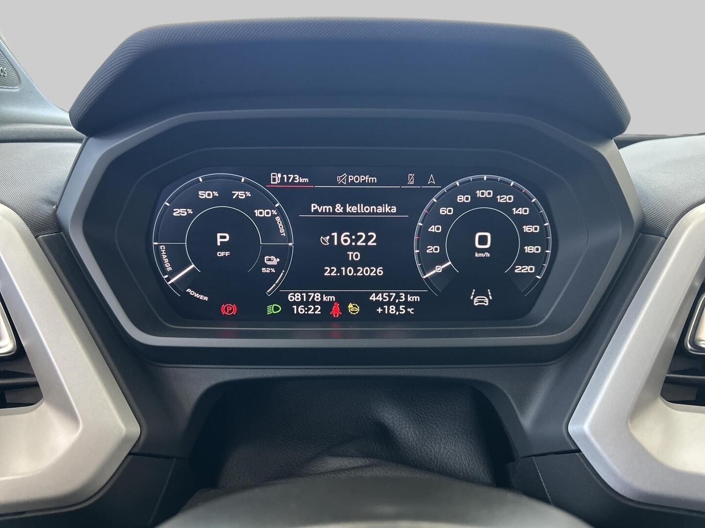 AUDI Q4 e-tron 2024