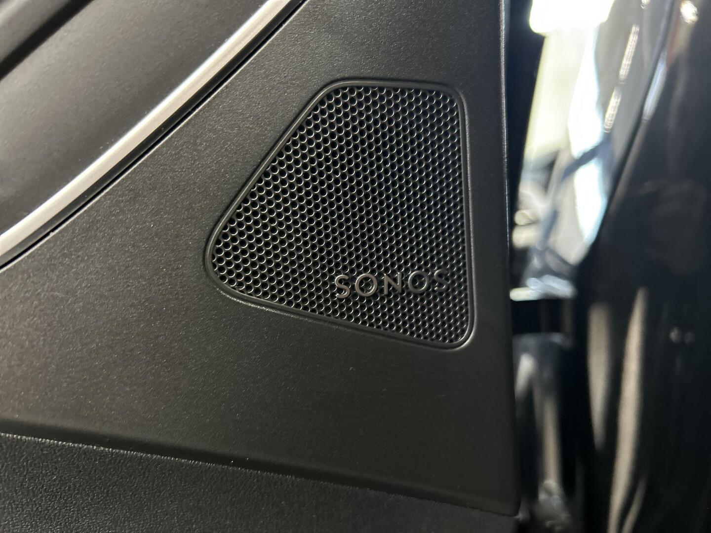 AUDI Q4 e-tron 2024