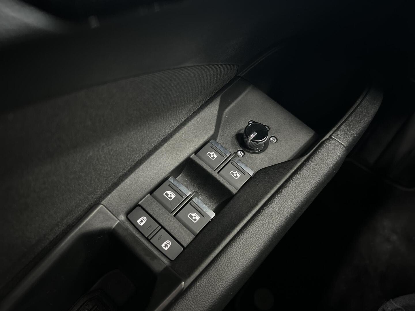 AUDI Q4 e-tron 2024