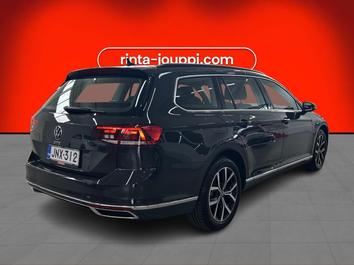 VOLKSWAGEN Passat 2021