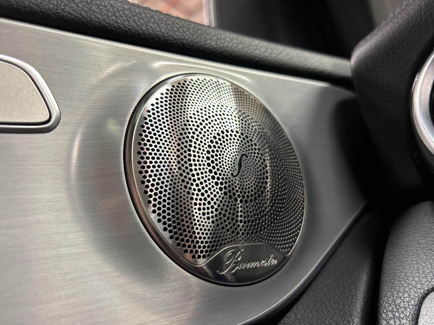 MERCEDES-BENZ GLC 2021