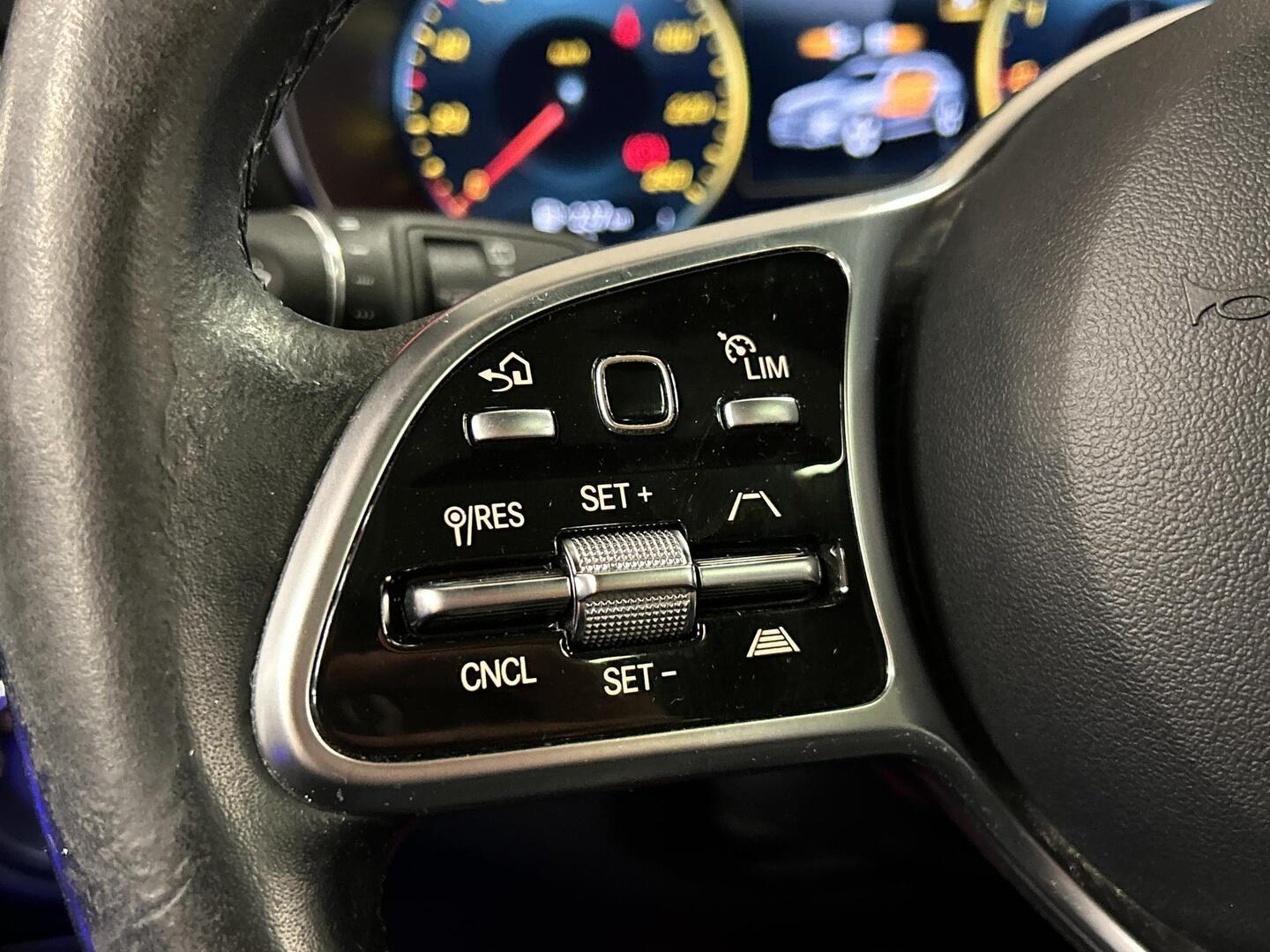 MERCEDES-BENZ GLC 2021