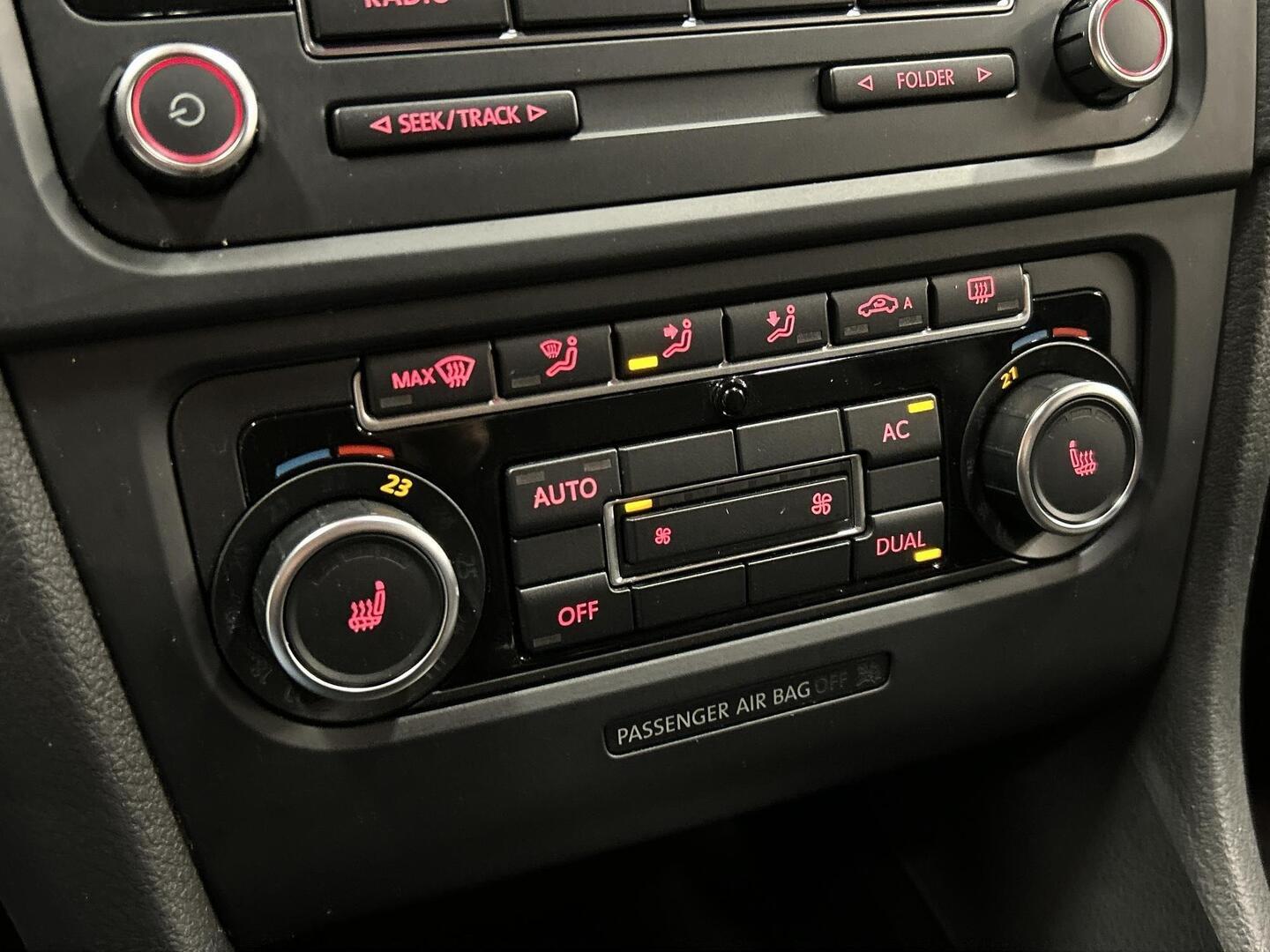 VOLKSWAGEN Golf 2013