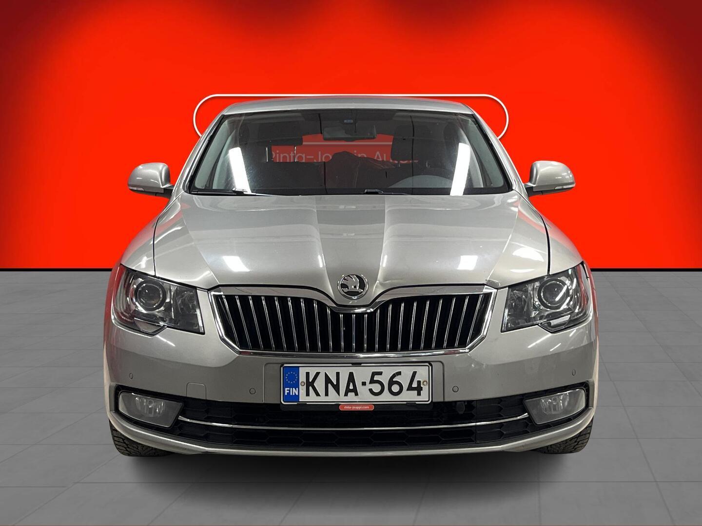 SKODA Superb 2015