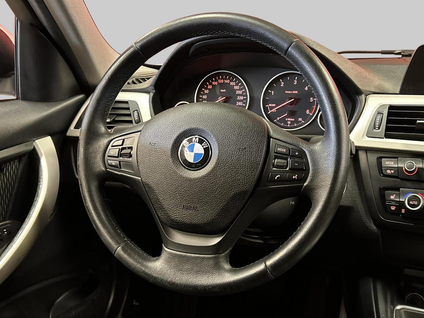BMW 320 2014