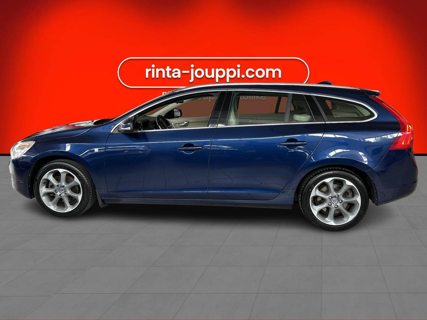 VOLVO V60 2012