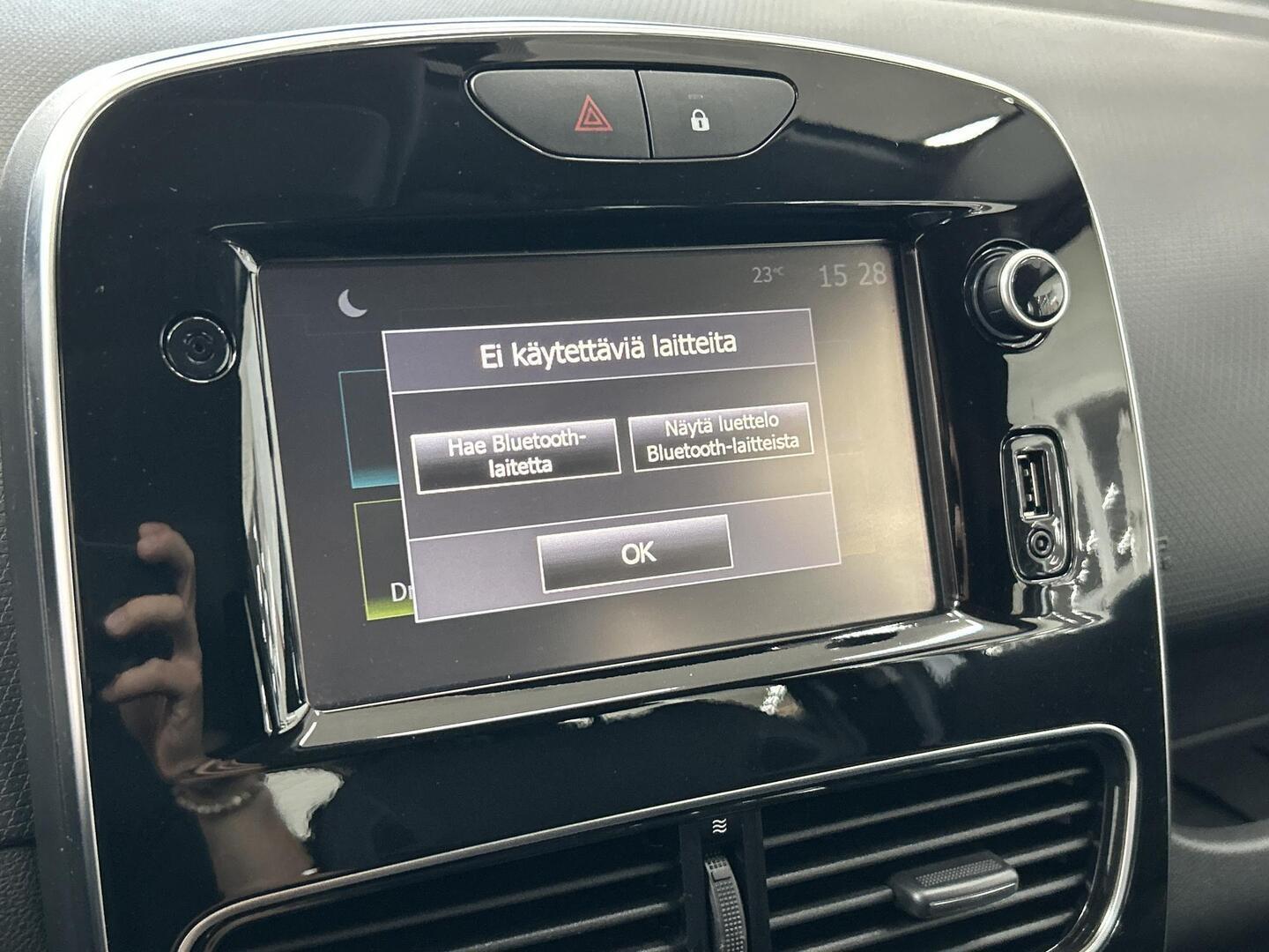 RENAULT Clio 2017