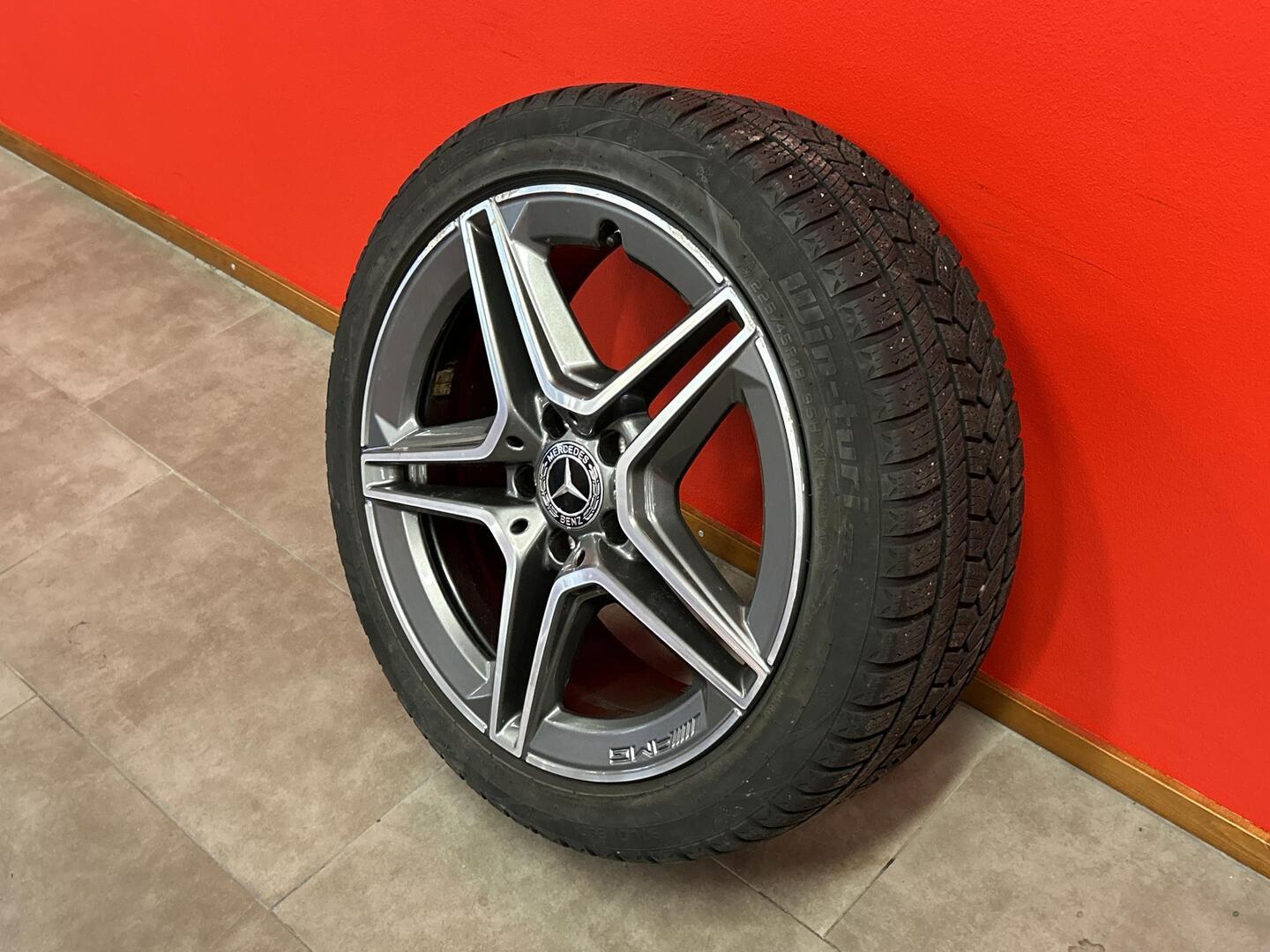 MERCEDES-BENZ C 2019