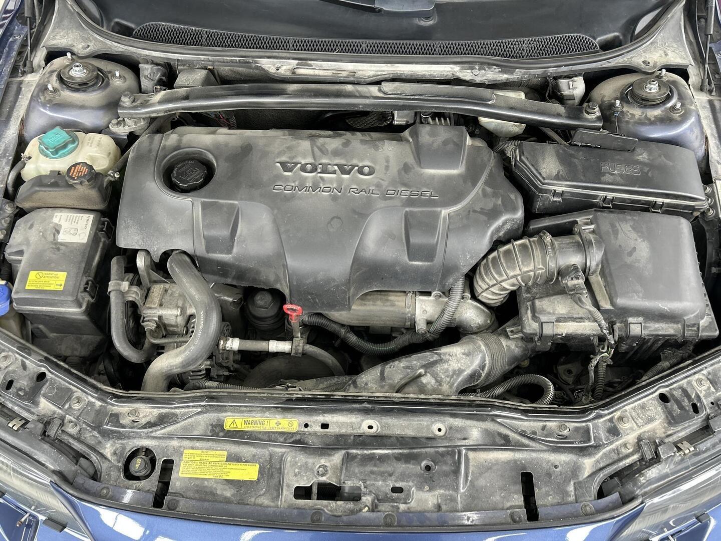 VOLVO V70 2003