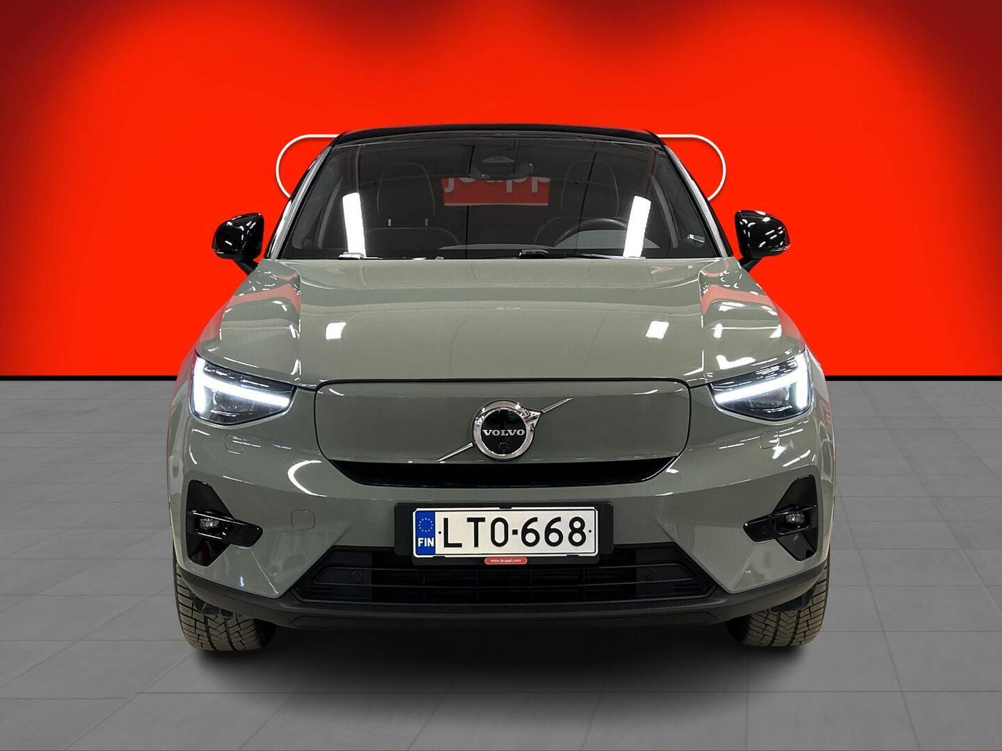 VOLVO C40 2022