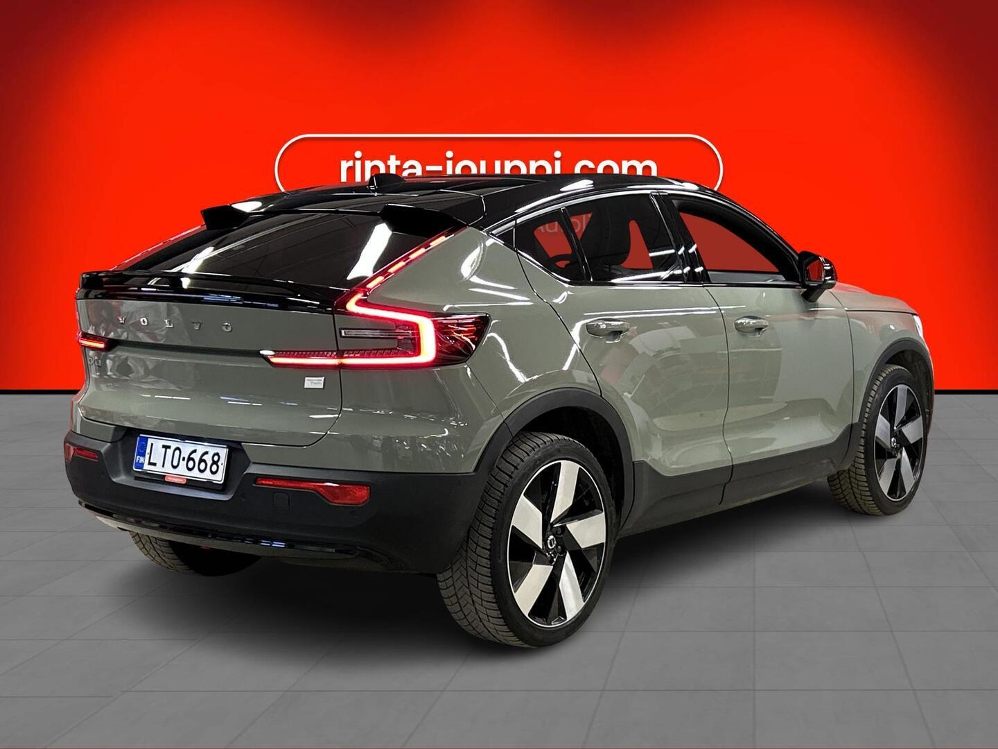 VOLVO C40 2022