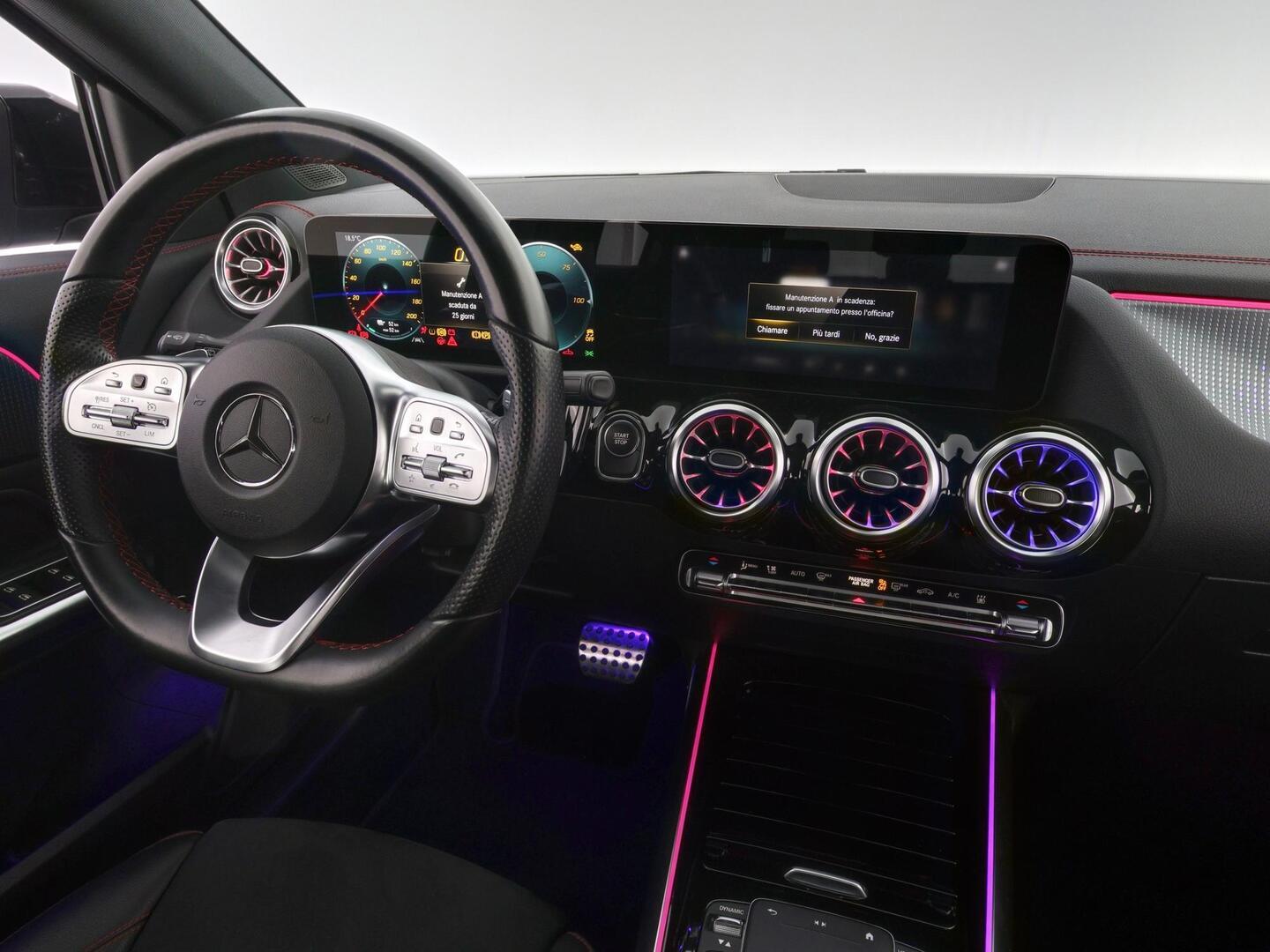 MERCEDES-BENZ EQA 2022