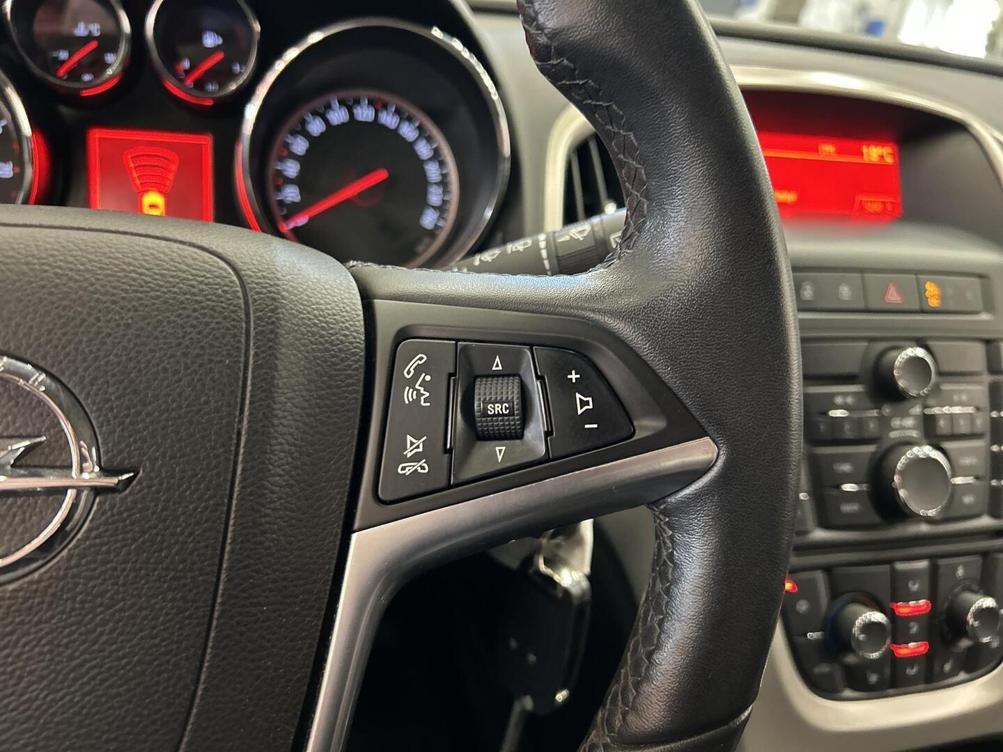 OPEL Astra 2012