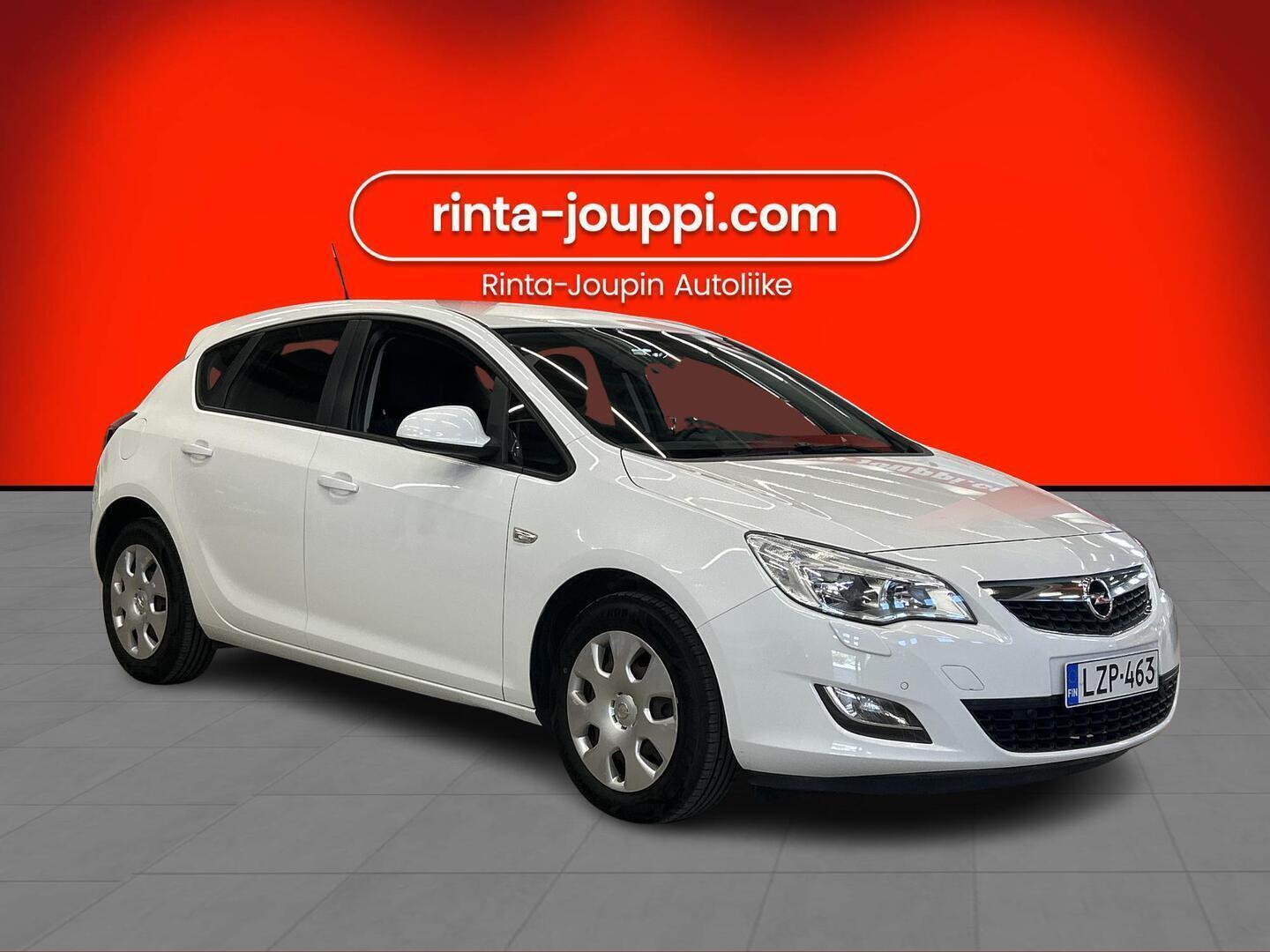 OPEL Astra 2012