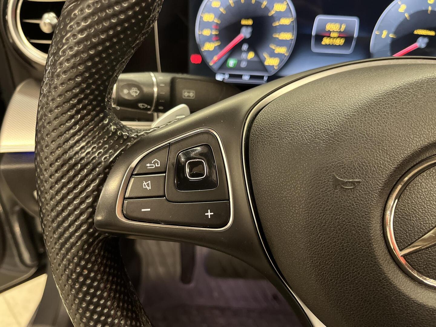 MERCEDES-BENZ E 2017