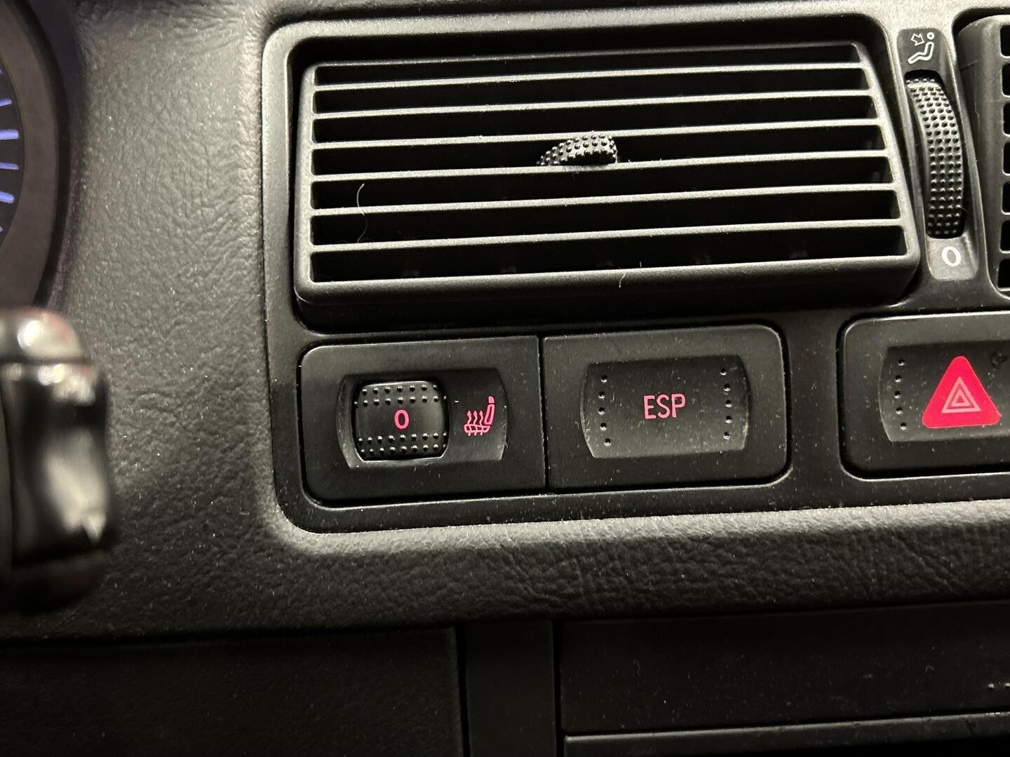 VOLKSWAGEN Golf Variant 2005