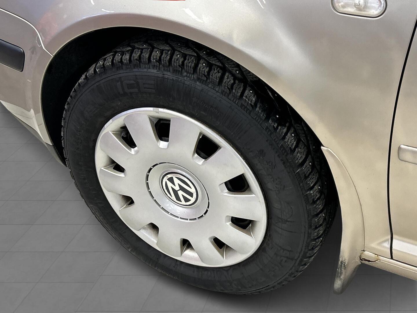 VOLKSWAGEN Golf Variant 2005