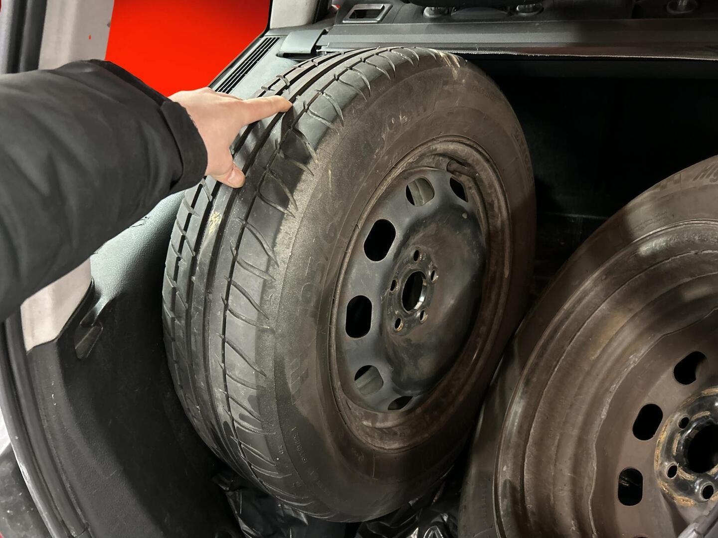 VOLKSWAGEN Golf Variant 2005