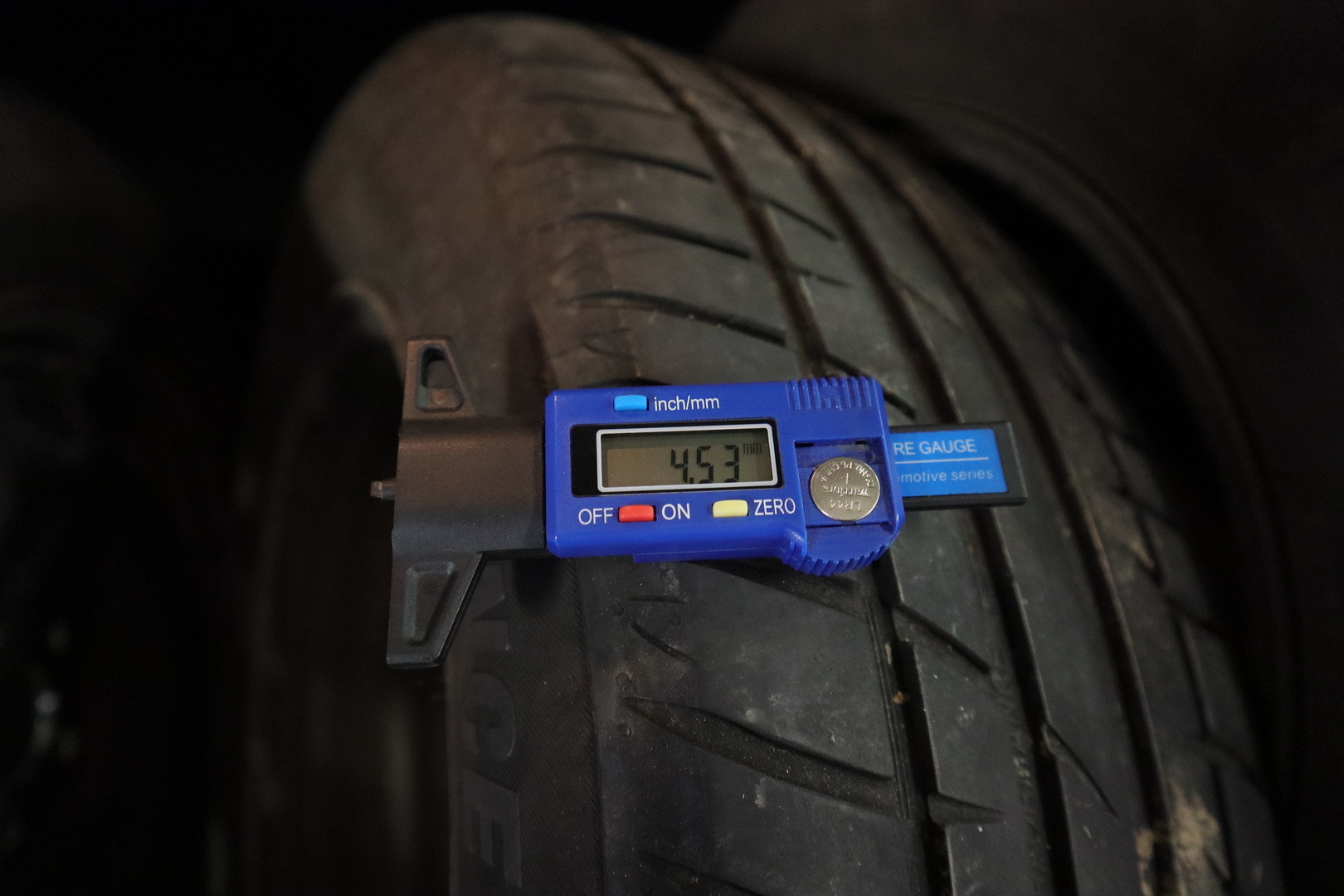 VOLKSWAGEN Golf Variant 2005