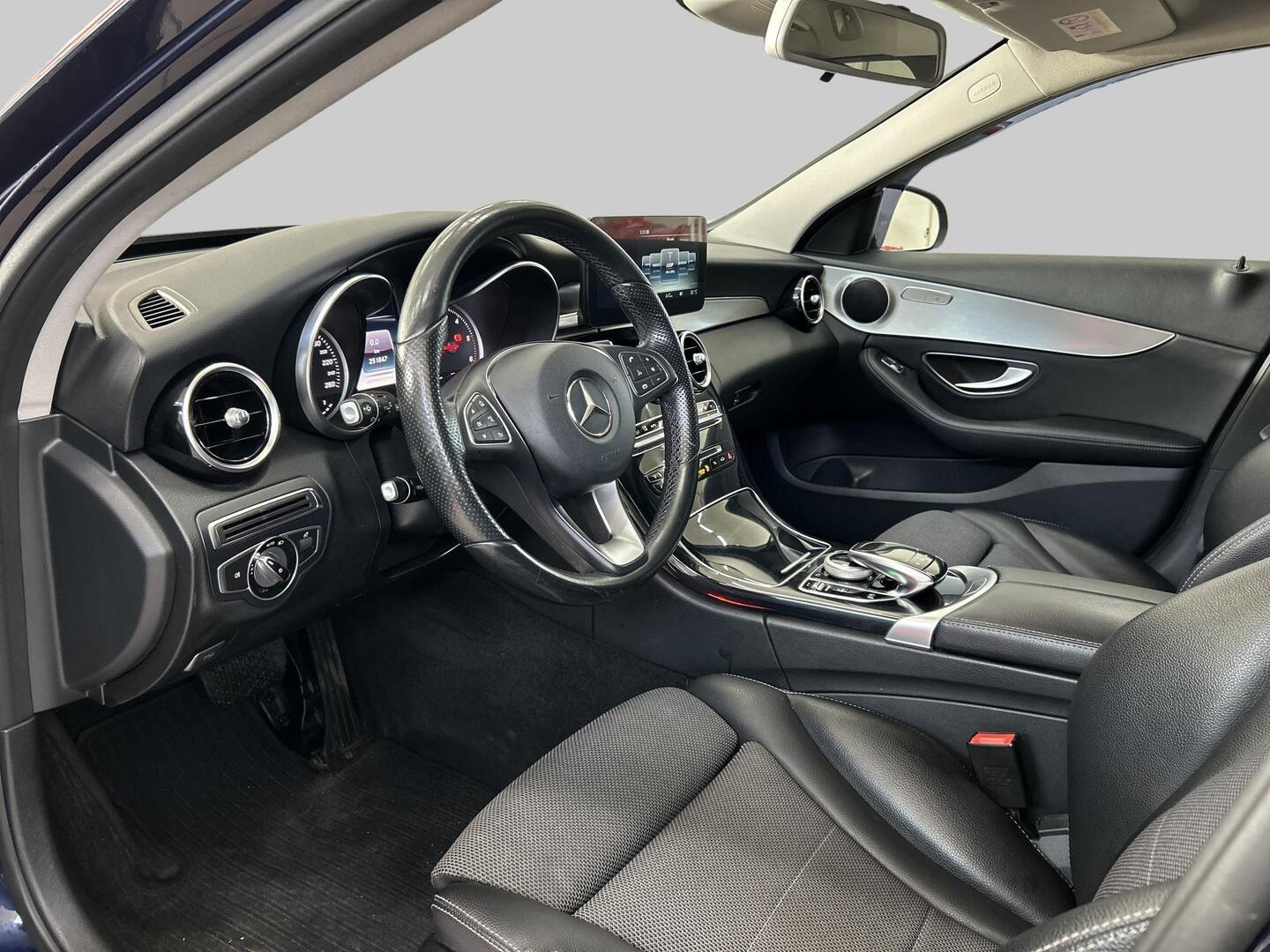 MERCEDES-BENZ C 2016