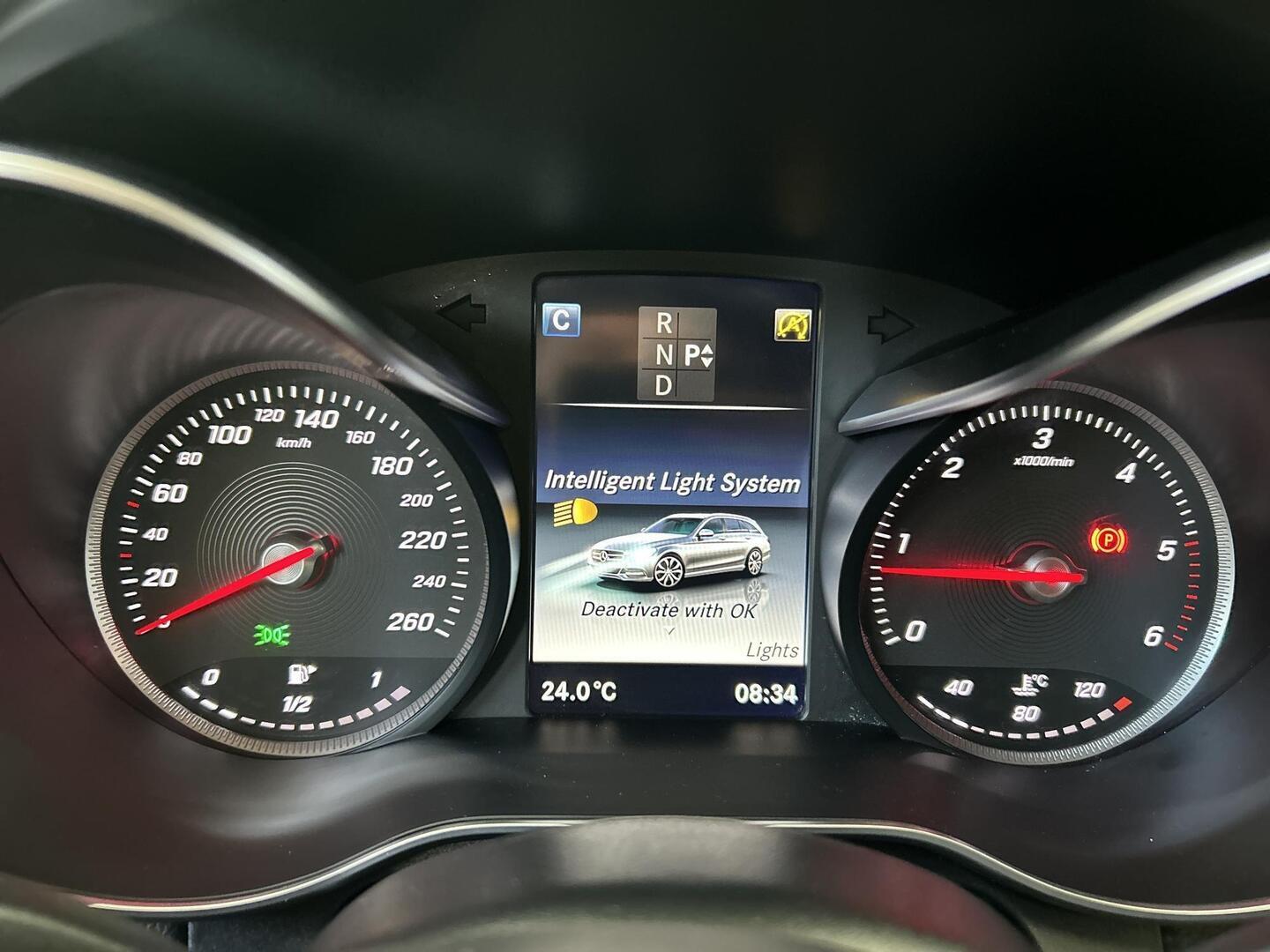 MERCEDES-BENZ C 2016