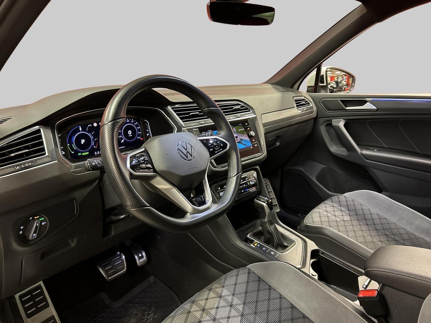 VOLKSWAGEN Tiguan 2021