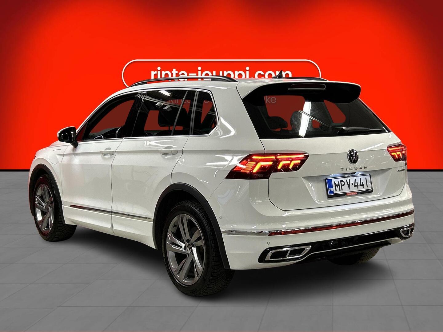VOLKSWAGEN Tiguan 2021