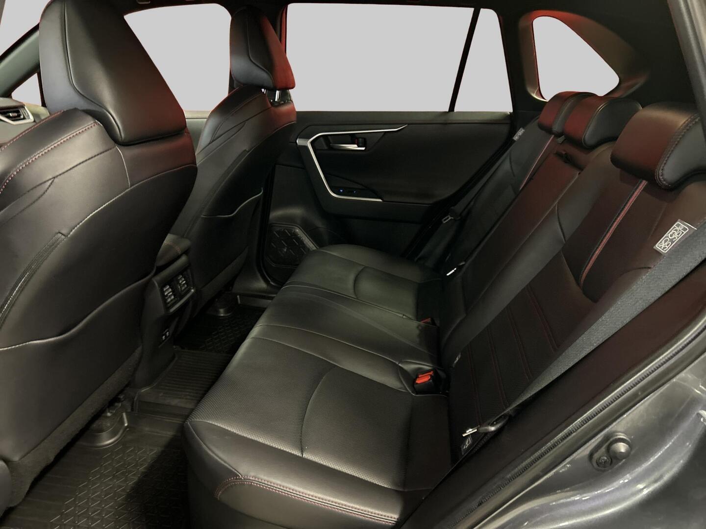 TOYOTA RAV4 PLUG-IN 2021