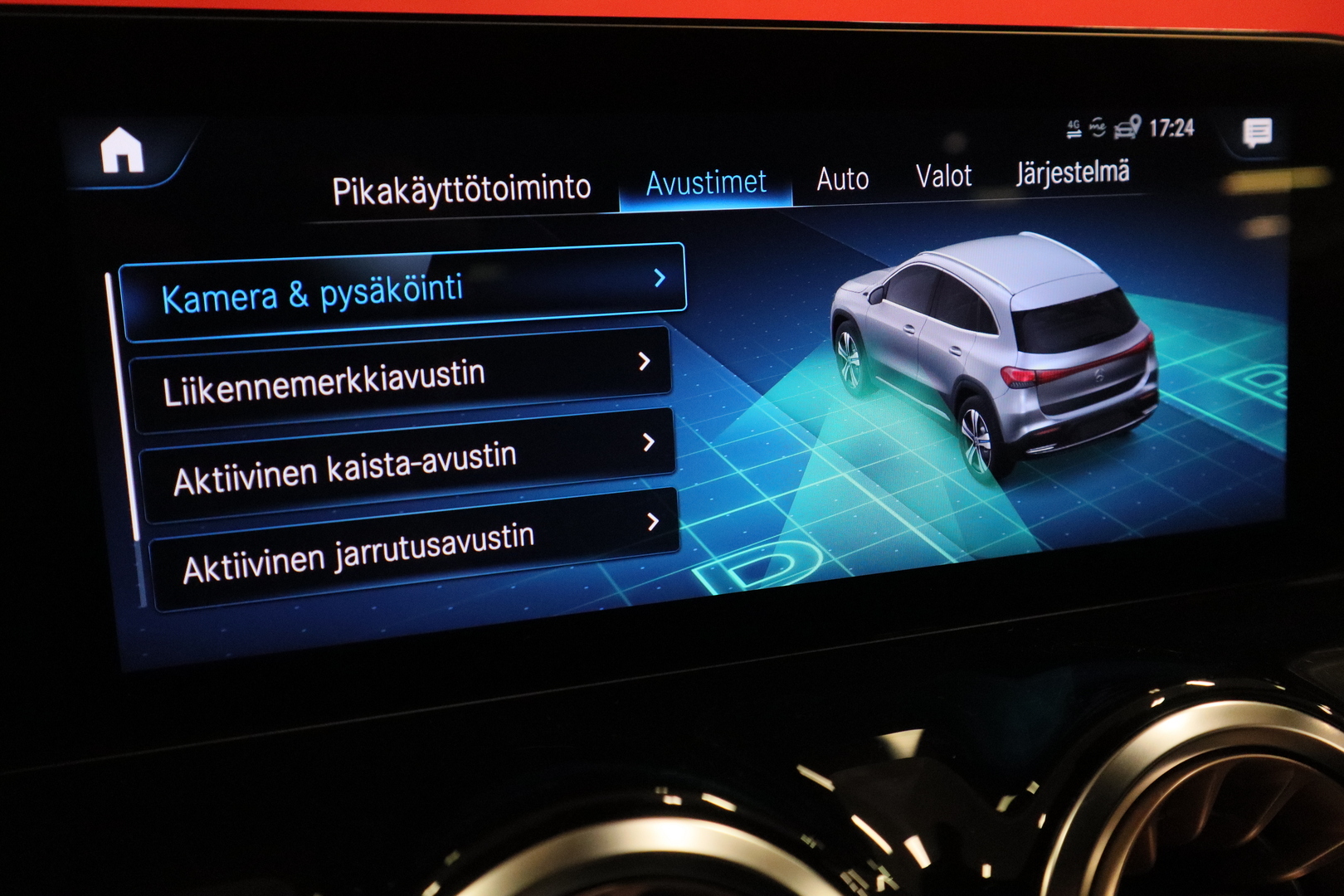 MERCEDES-BENZ EQA 2022