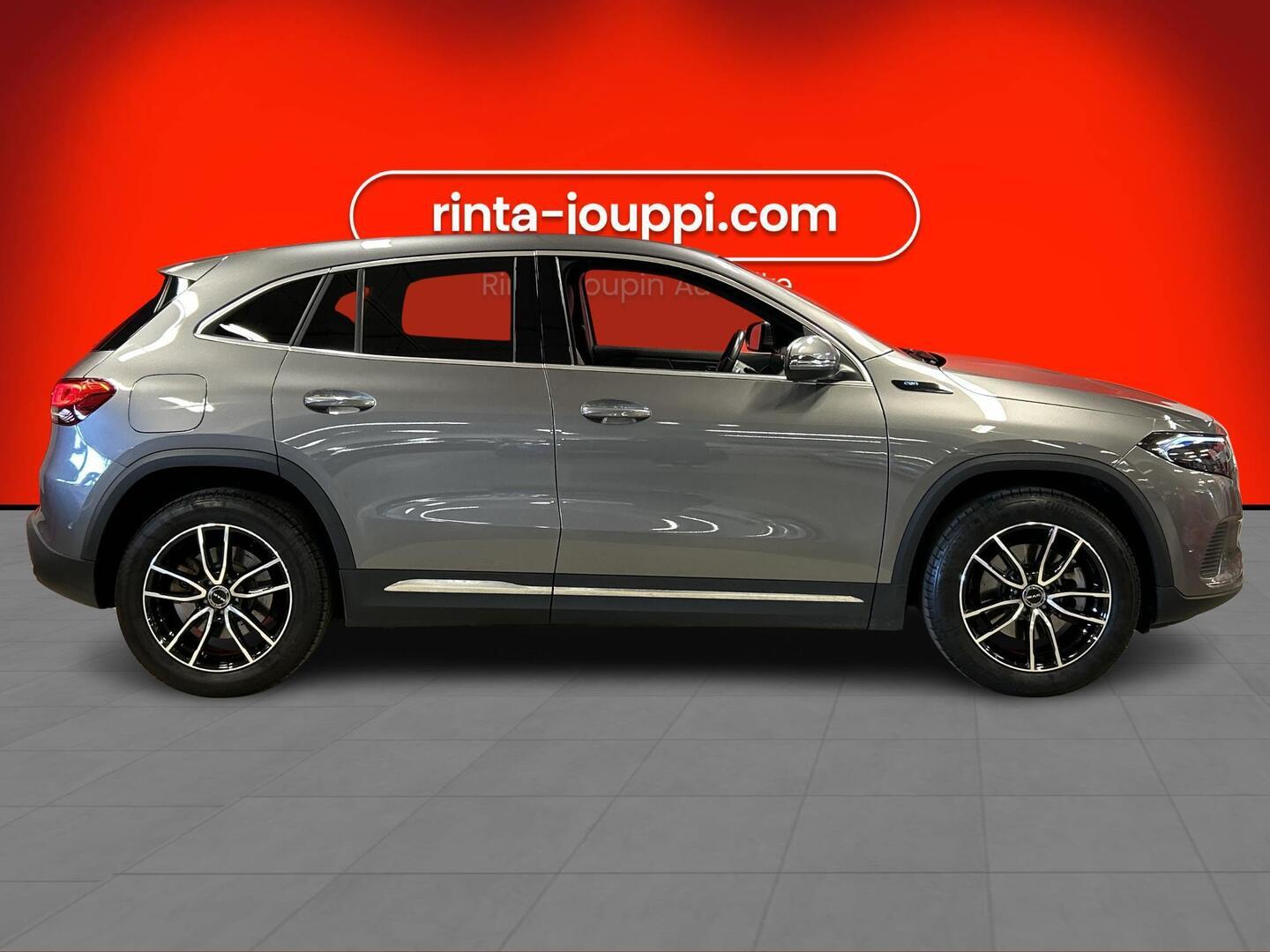MERCEDES-BENZ EQA 2022
