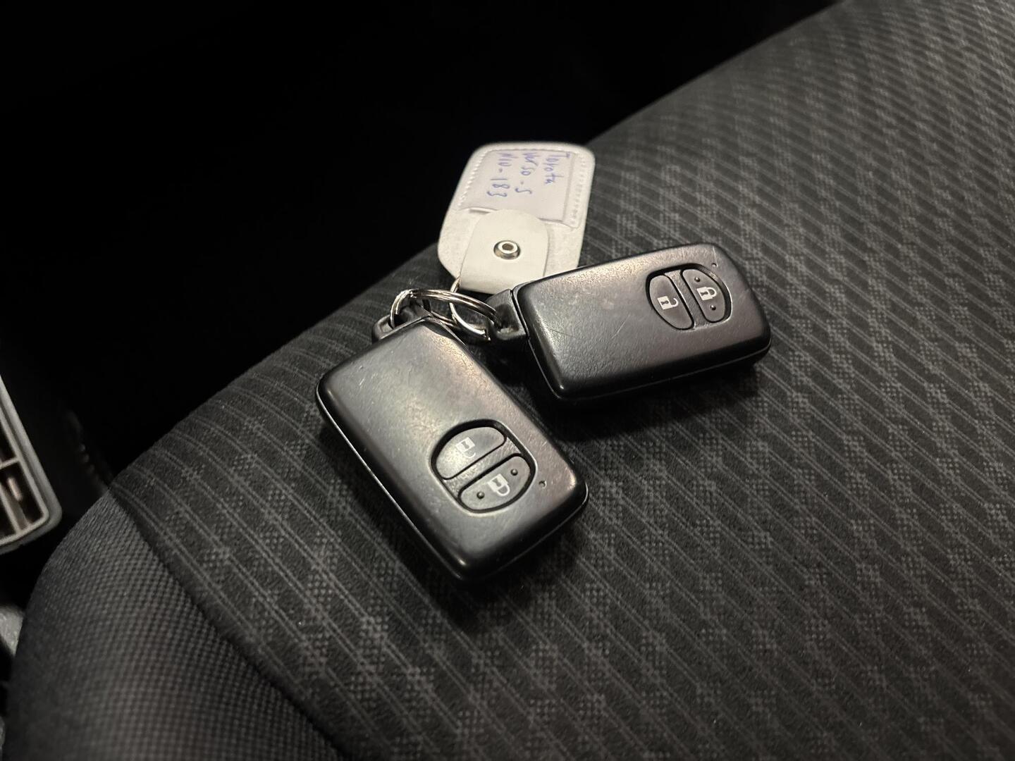 TOYOTA Verso-S 2012