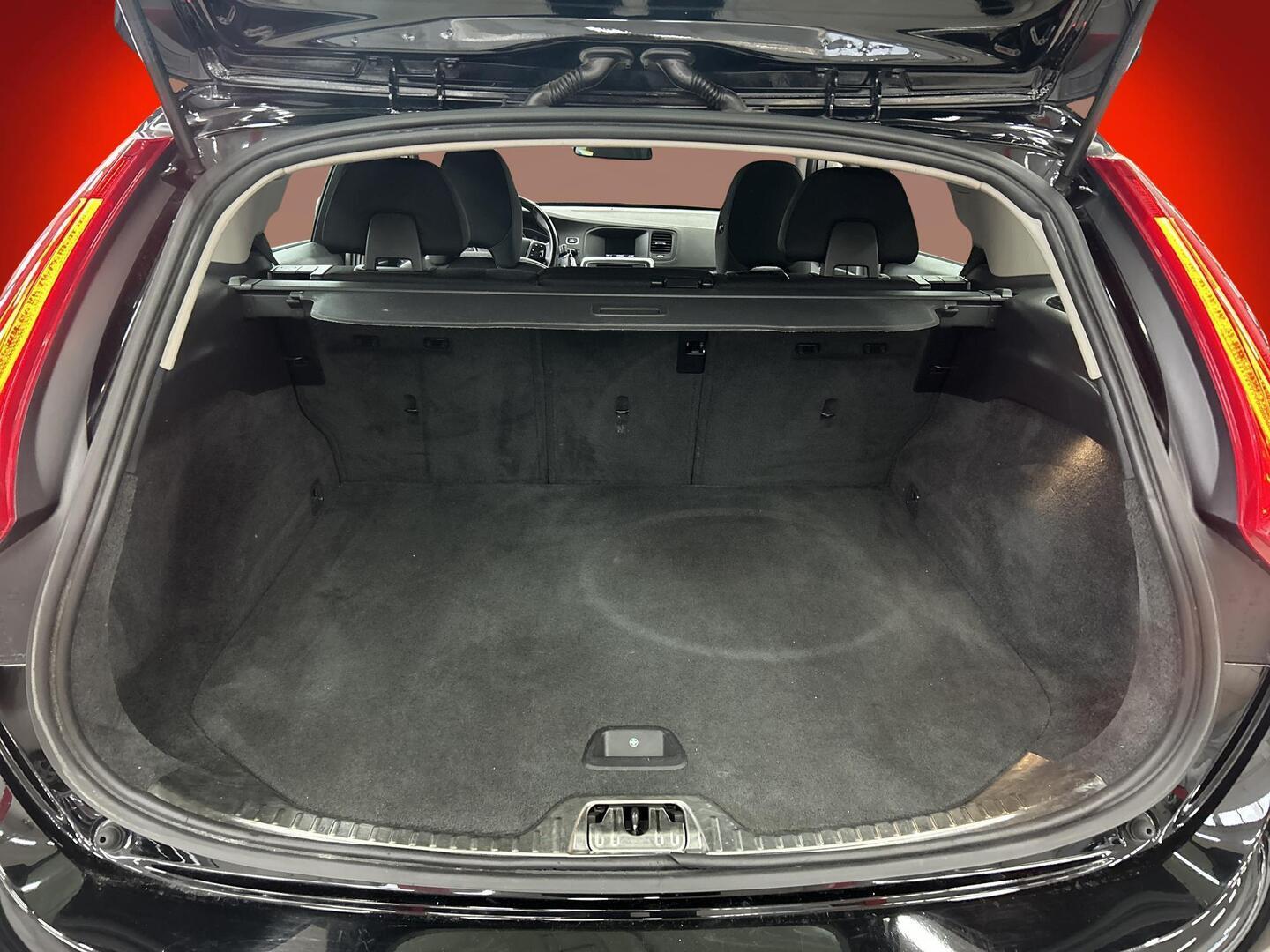 VOLVO V60 2014