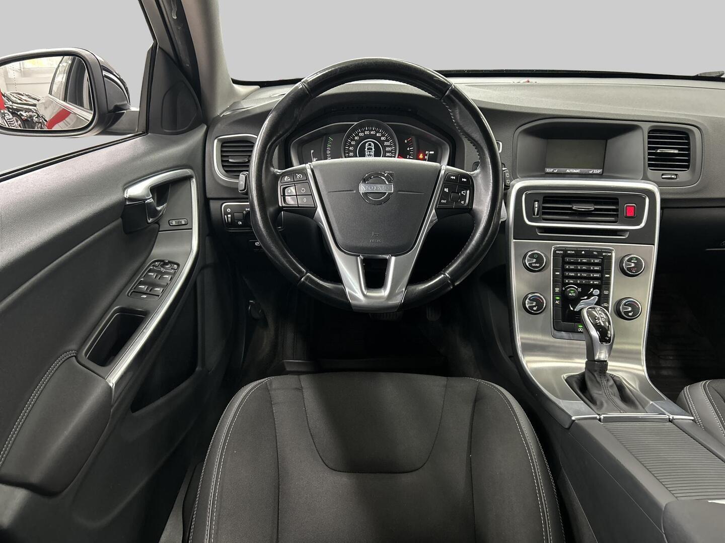 VOLVO V60 2014