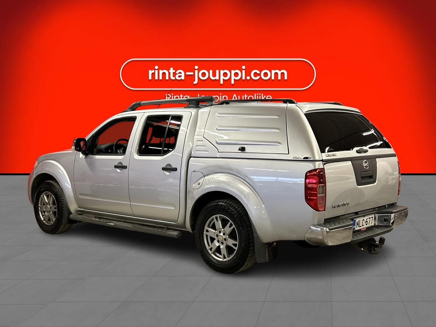 NISSAN Navara 2012
