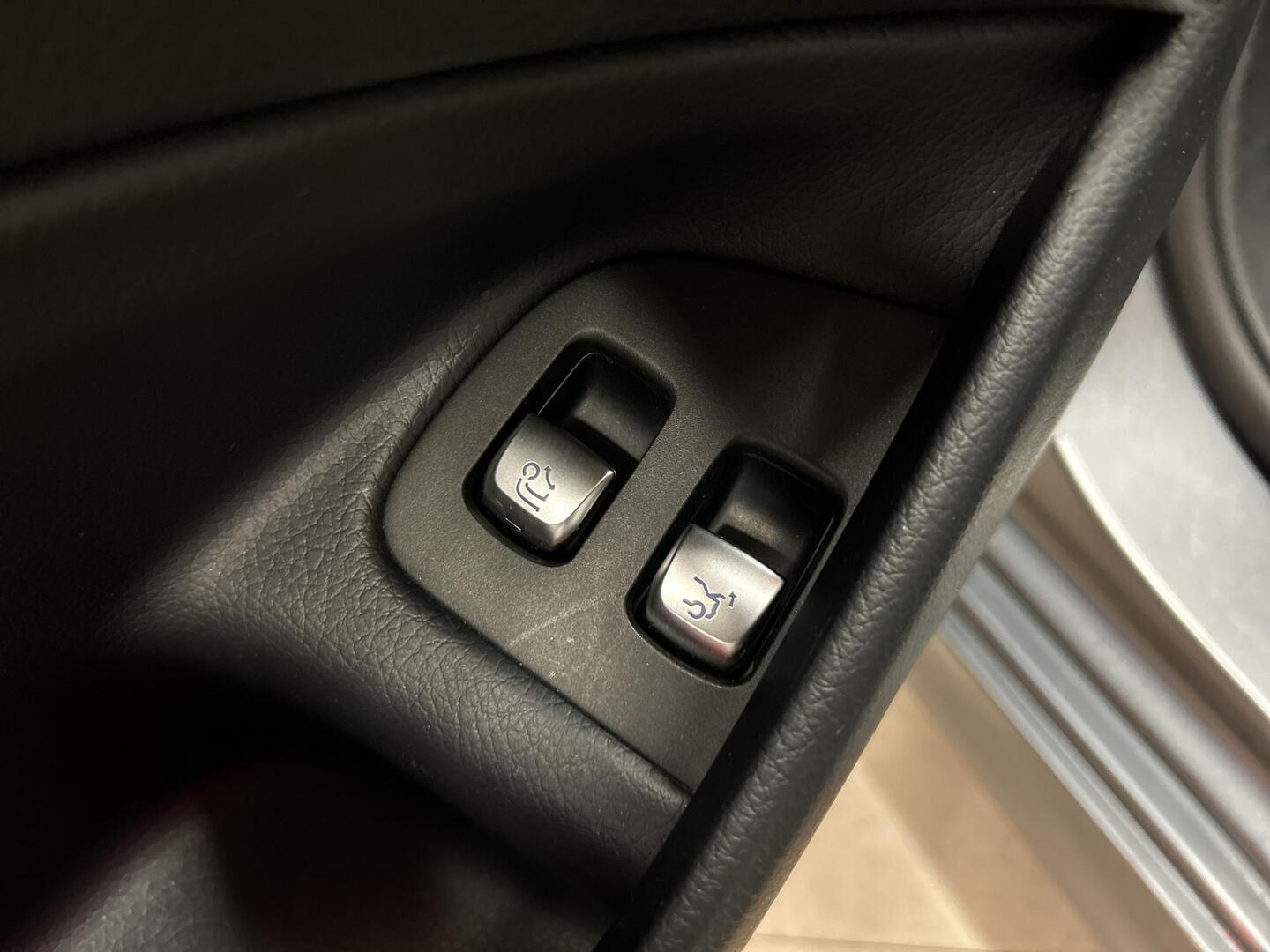 MERCEDES-BENZ E 2017