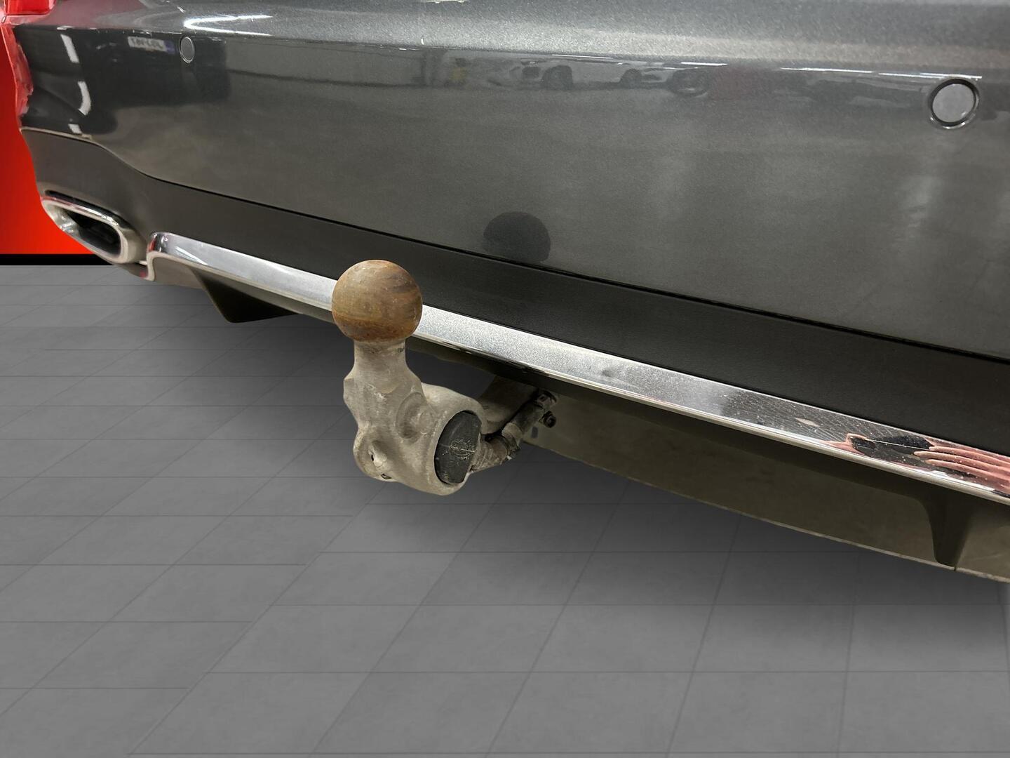 MERCEDES-BENZ E 2017