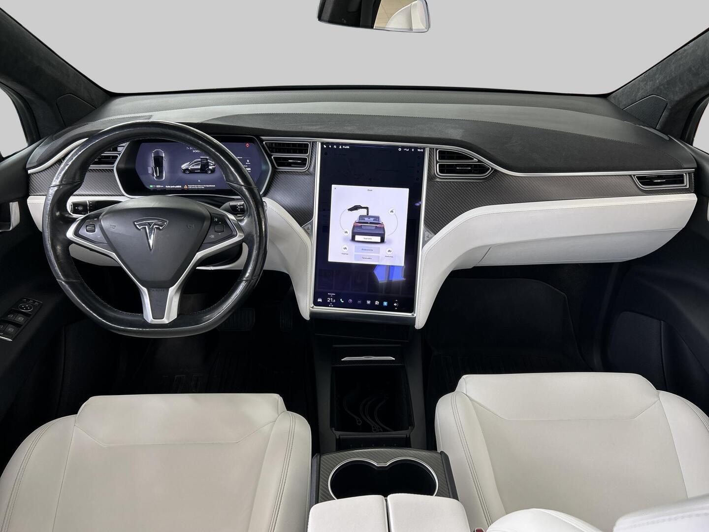 TESLA Model X 2017