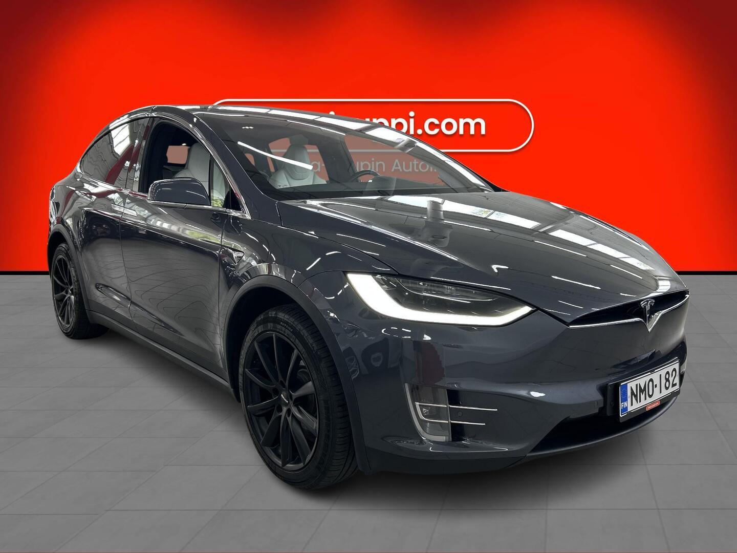TESLA Model X 2017