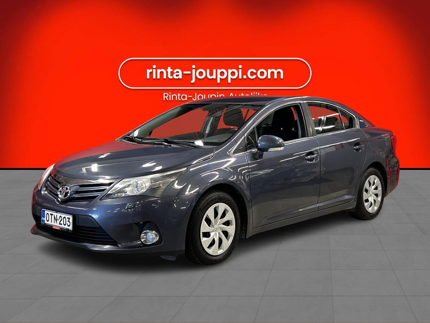 TOYOTA Avensis 2012
