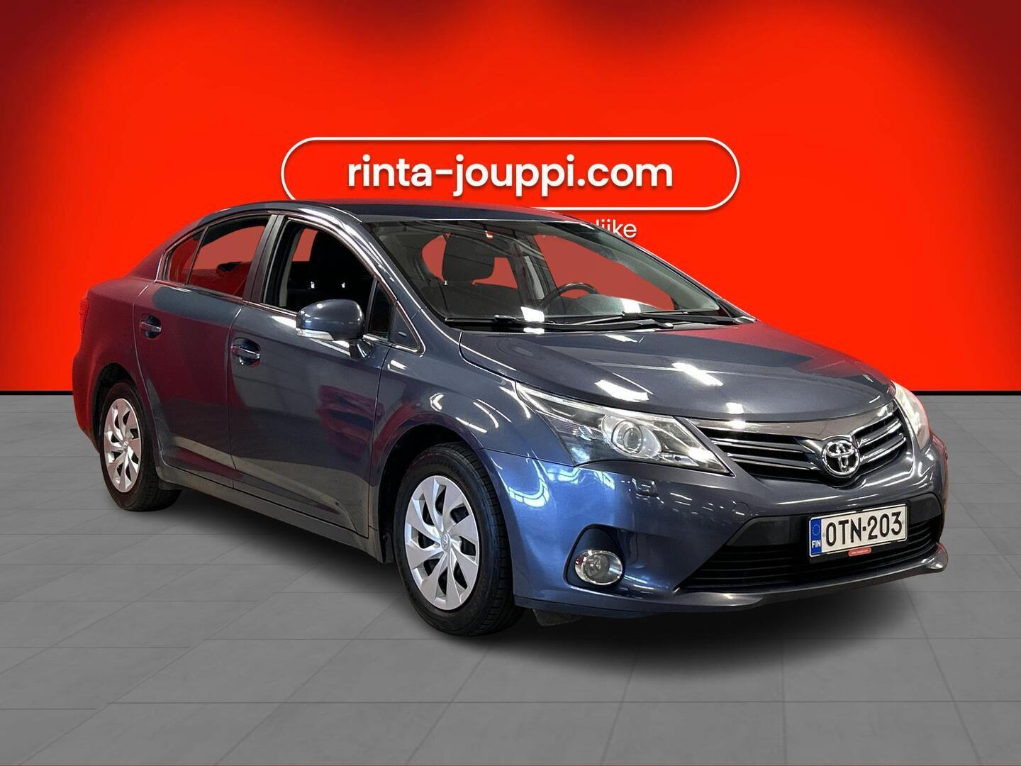 TOYOTA Avensis 2012