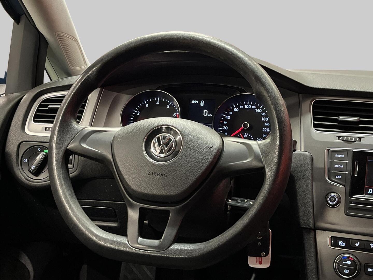 VOLKSWAGEN Golf 2014