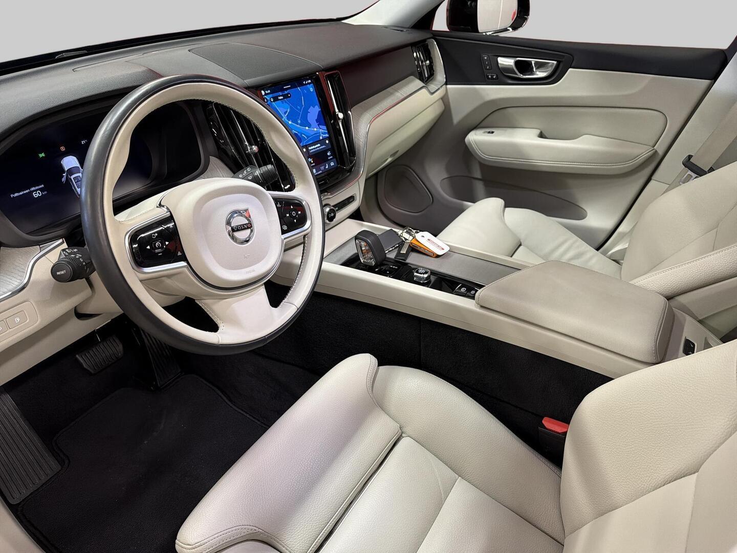 VOLVO XC60 2024
