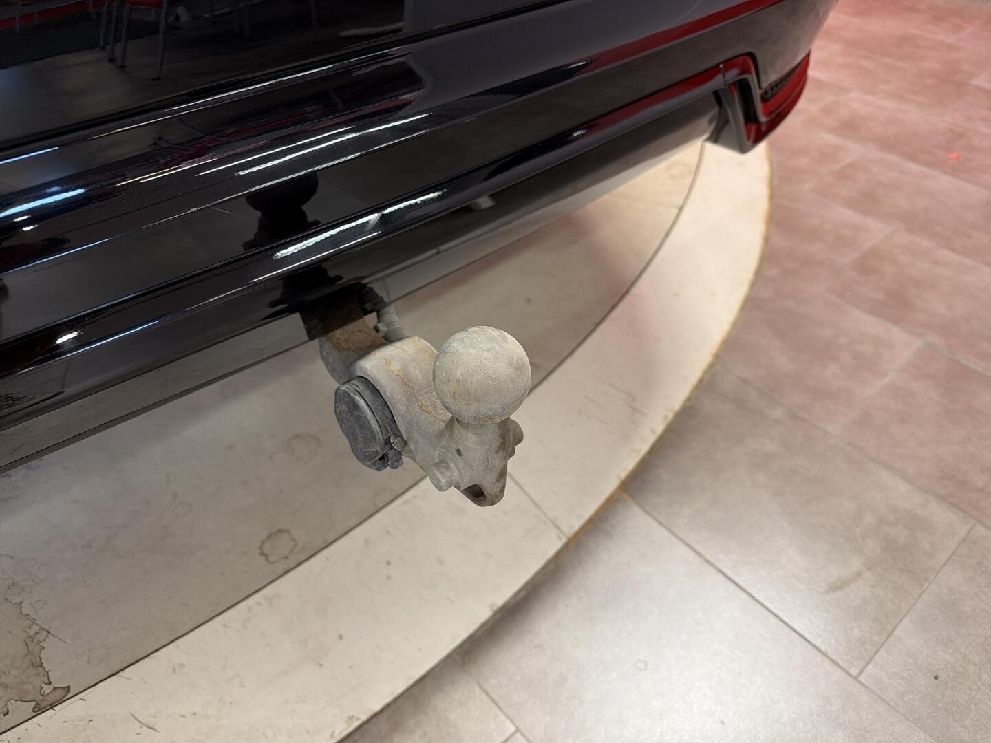 VOLVO XC60 2024