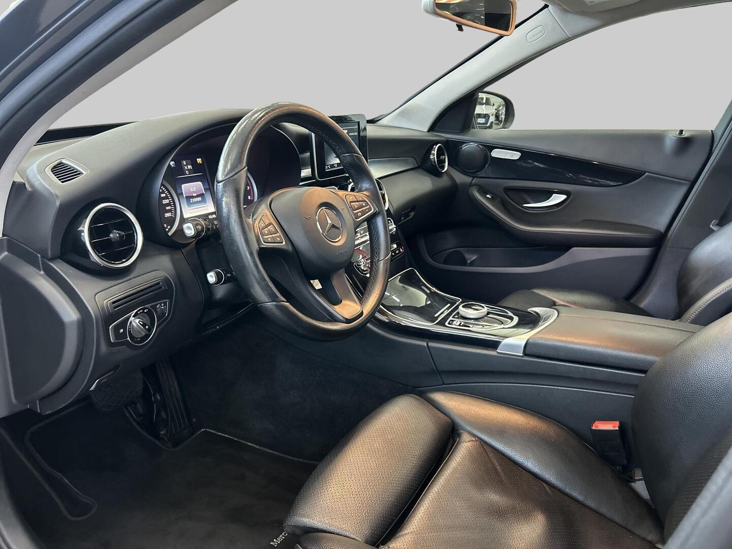 MERCEDES-BENZ C 2016