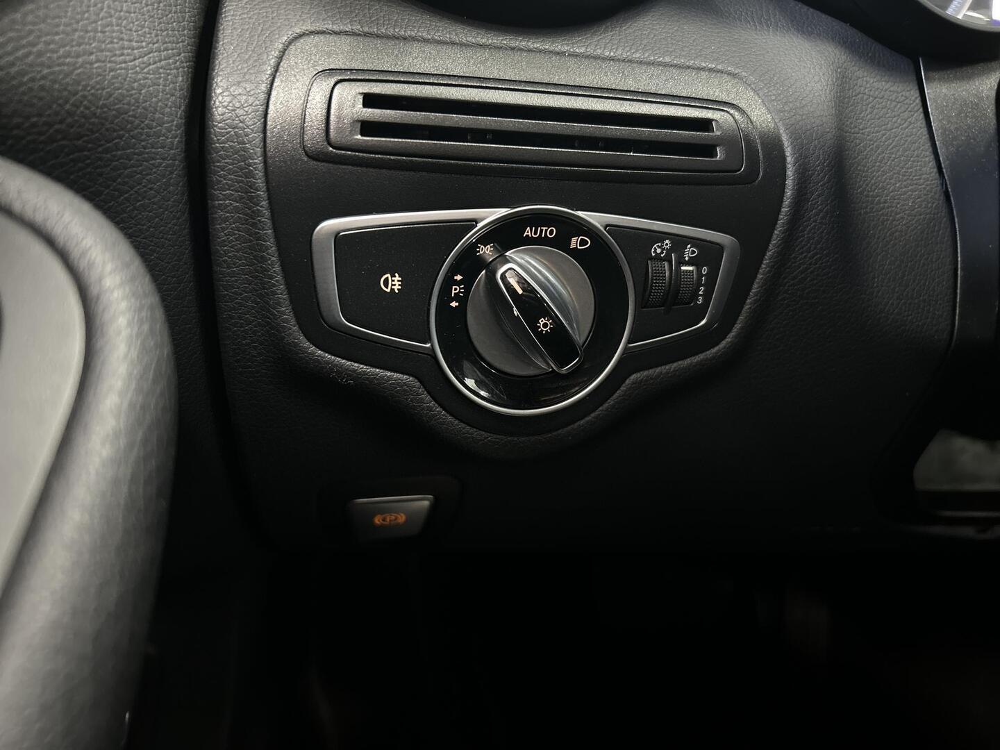 MERCEDES-BENZ C 2016