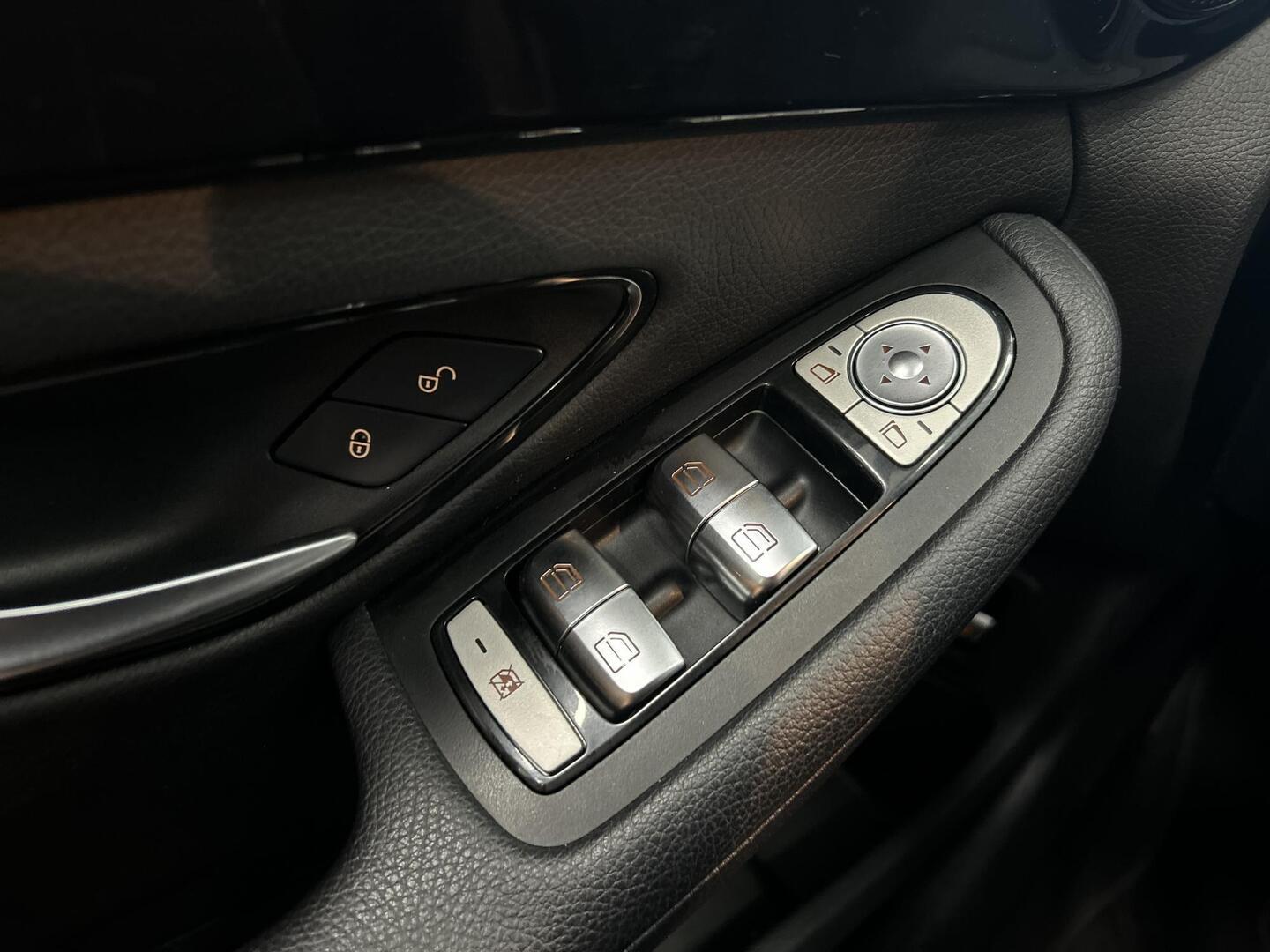 MERCEDES-BENZ C 2016