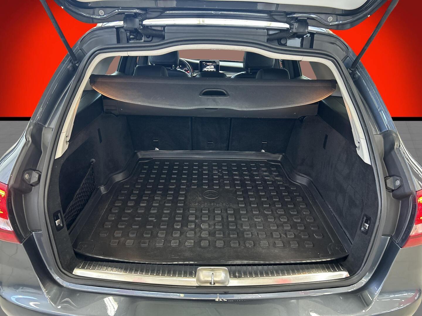 MERCEDES-BENZ C 2016