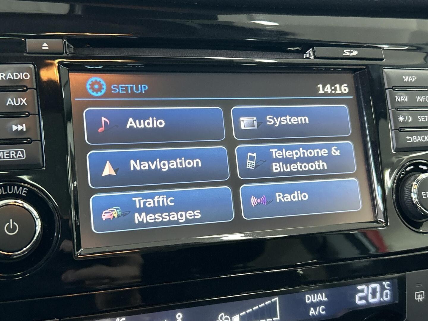 NISSAN Qashqai 2016